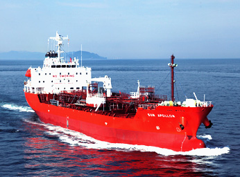 臼杵造船所が建造したケミカルタンカー「SUN APOLLON」（2014年9月竣工）