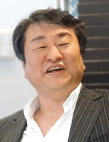 株式会社 DMM.com　代表取締役社長　松栄 立也 様